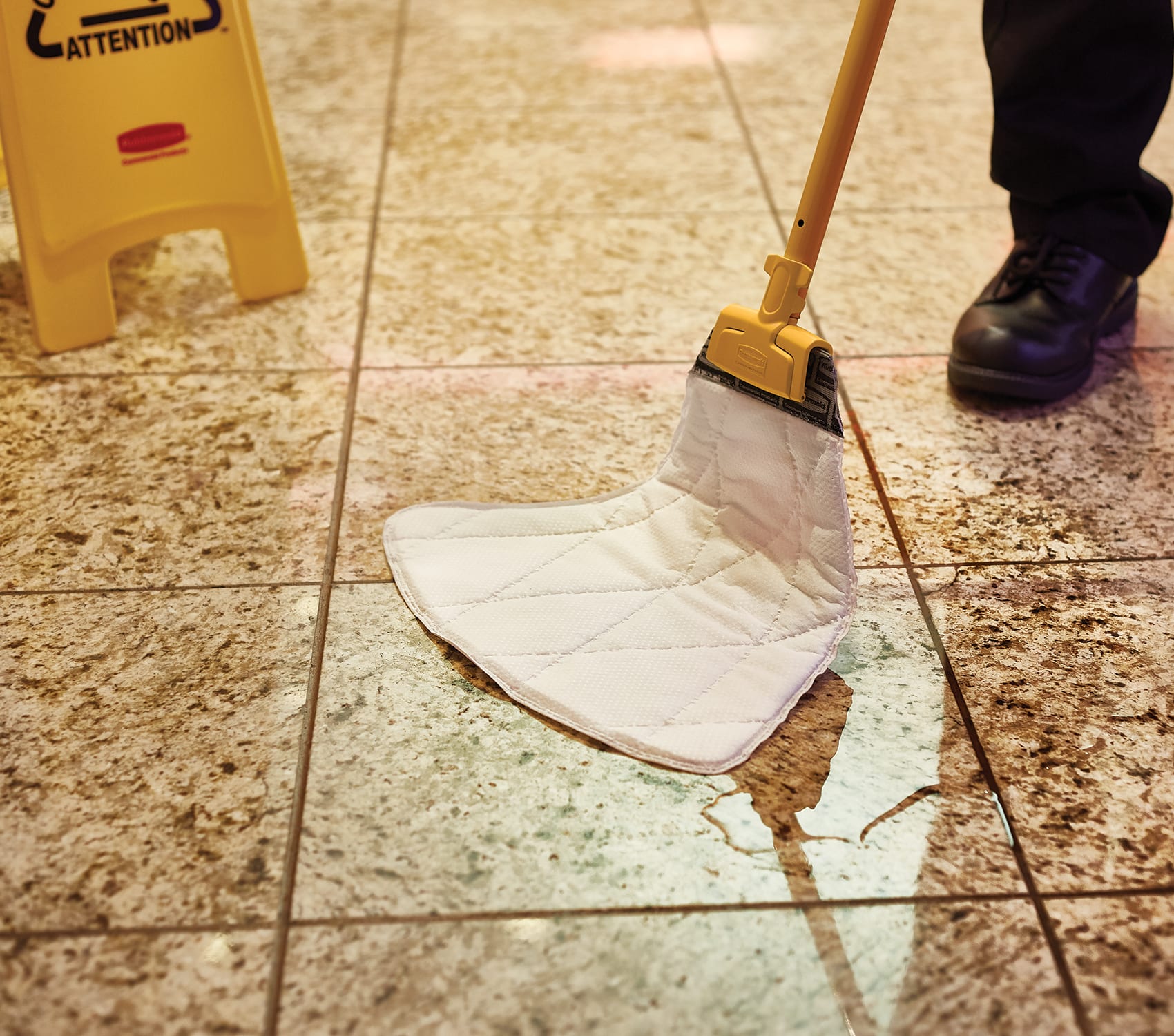 Rubbermaid Spill Mop