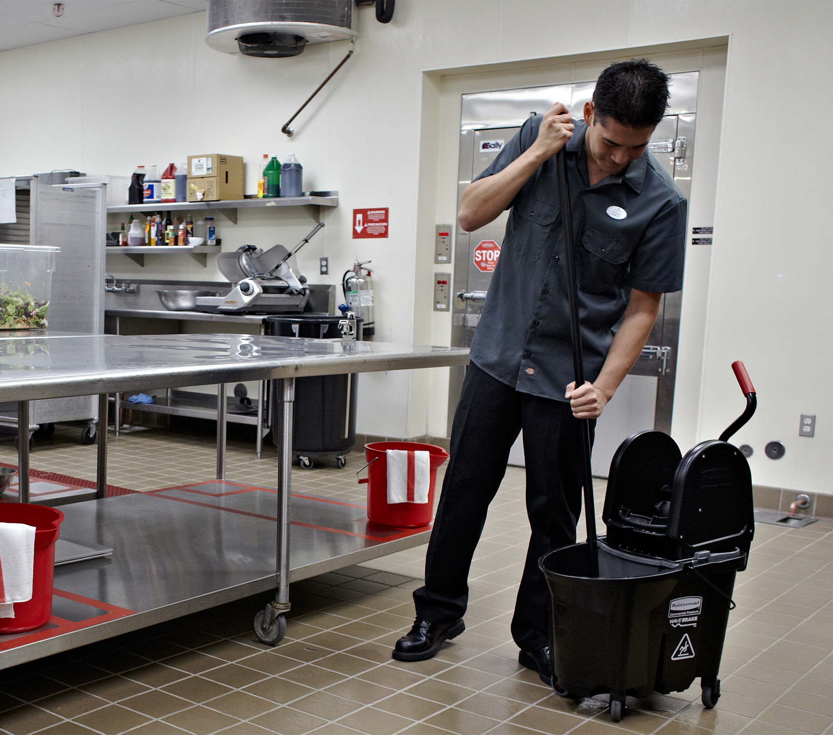 Rubbermaid WaveBrake® Mopping Systems