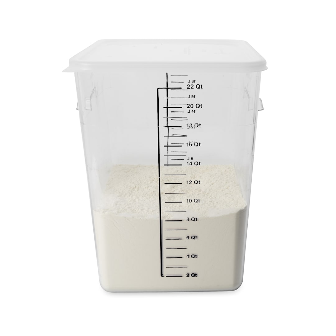 Rubbermaid FG632200CLR Clear Space Saving 22 Quart Square Container
