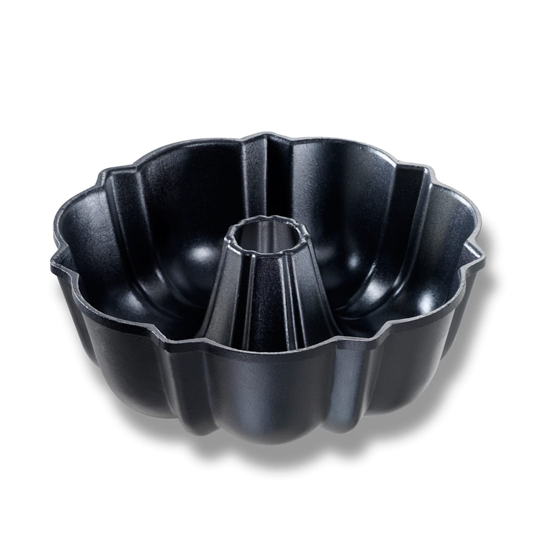 Chicago Metallic 51224 Small Non-Stick Fluted Tube Pan Cake Pan