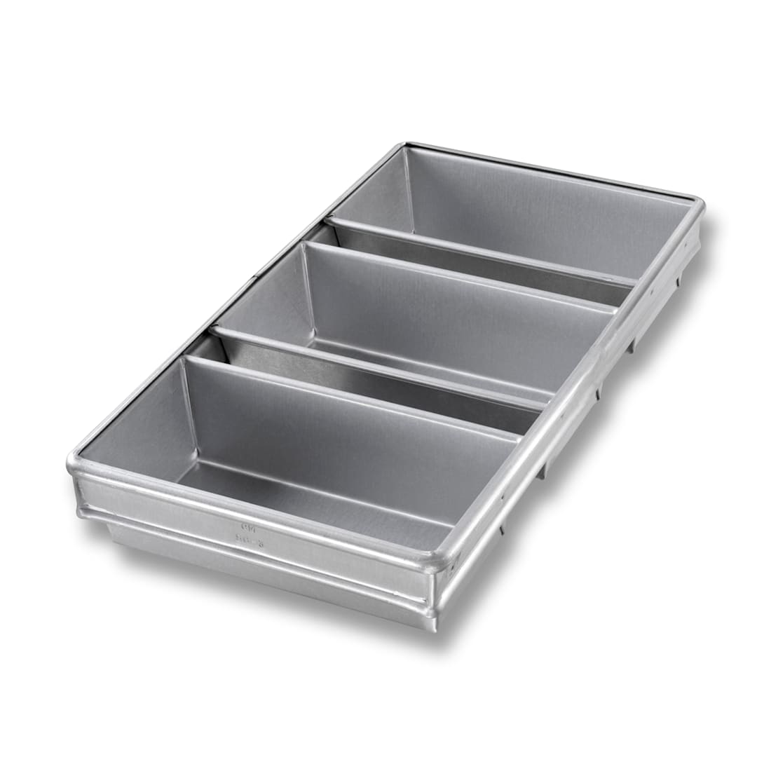 Chicago Metallic 45635 Glazed 9" 3-Strap Open Top Bread Pan