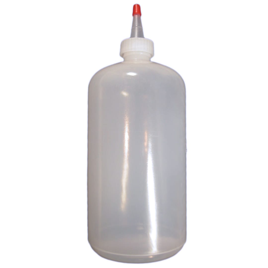 Natural Plastic 32 oz Squeeze Bottle w/ 28mm Opening