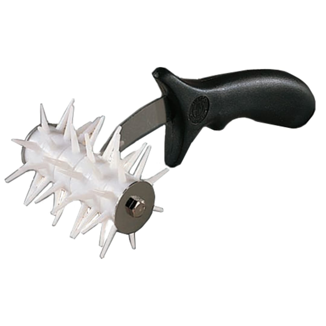 American Metalcraft DD5703 HD 3-1/2" Plastic Roller Dough Docker