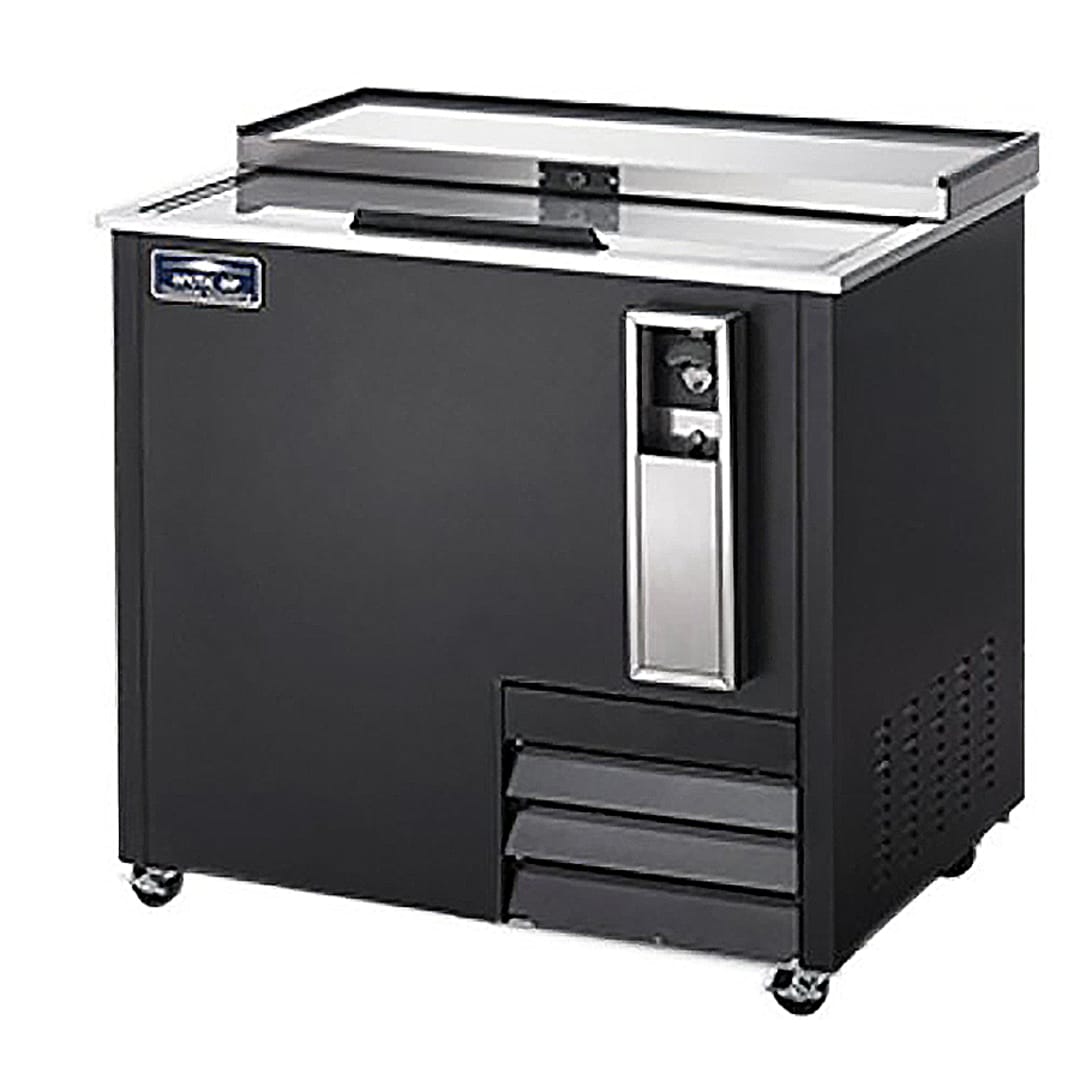 Arctic Air AUB36R Black 36" Bottle Cooler with Casters