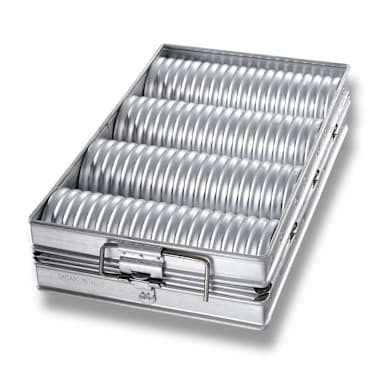 Chicago Metallic 48514 Glazed Crimped Round Bread Pan