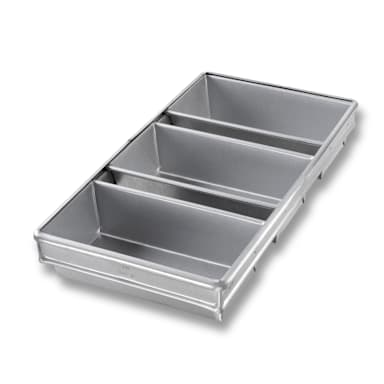 Chicago Metallic 45635 Glazed 9" 3-Strap Open Top Bread Pan