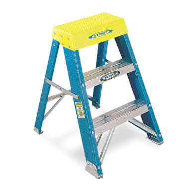 Werner 6002 24" Fiberglass Step Stool