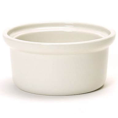 Tuxton BEB-1206 9.5 Oz. Eggshell Casserole Dish