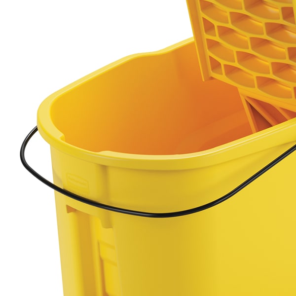  Rubbermaid Commercial Products WaveBrake 26 Qt. Side-Press Mop  Bucket and Wringer Combo on Wheels, Yellow, for  Professional/Industrial/Business Heavy-Duty Floor Cleaning/Mopping : Health  & Household